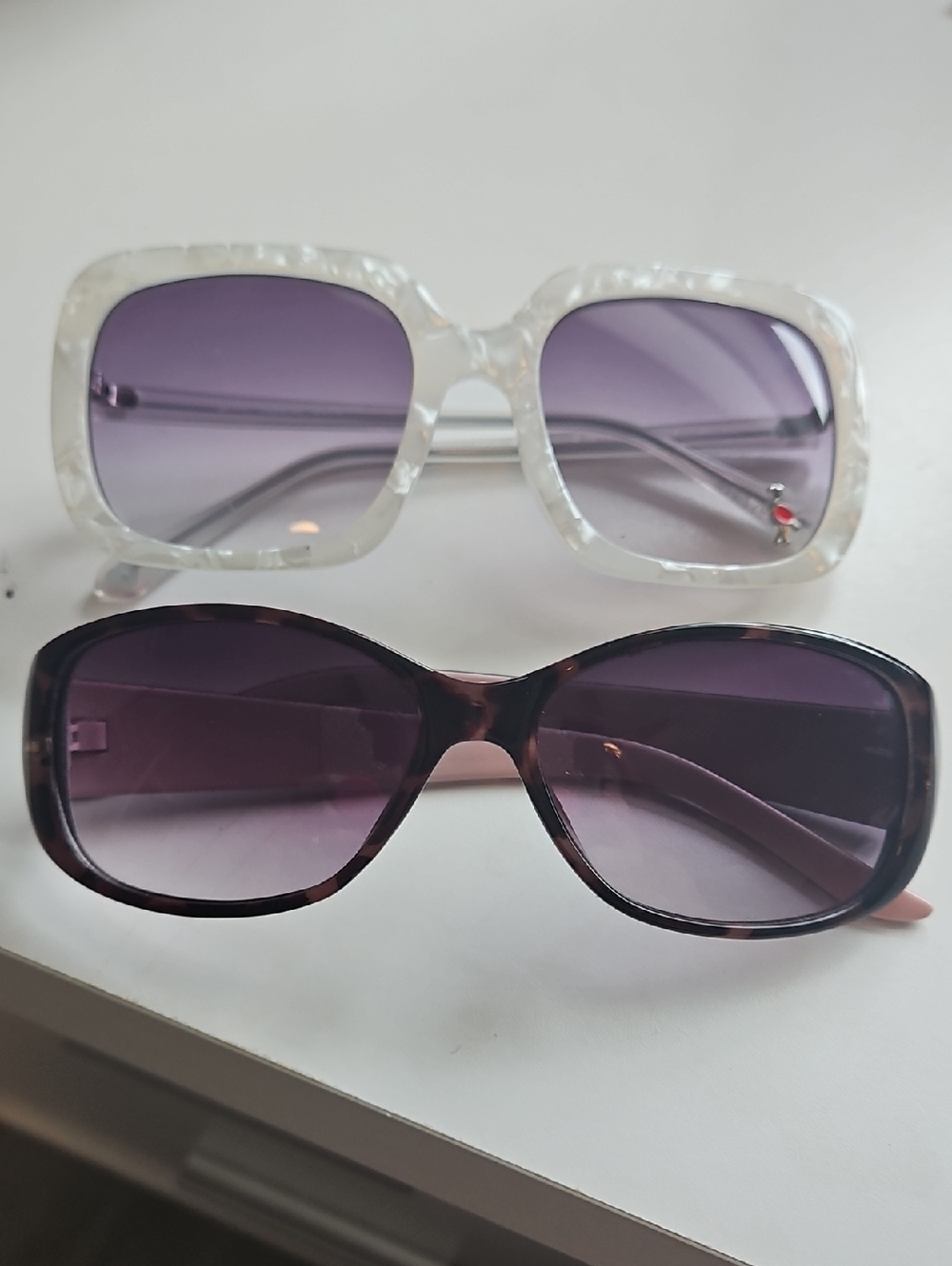 Betsey Johnson,JONES NY  Women's Sunglasses WHITE with FLAMINGO, TORT PINK 2PCS